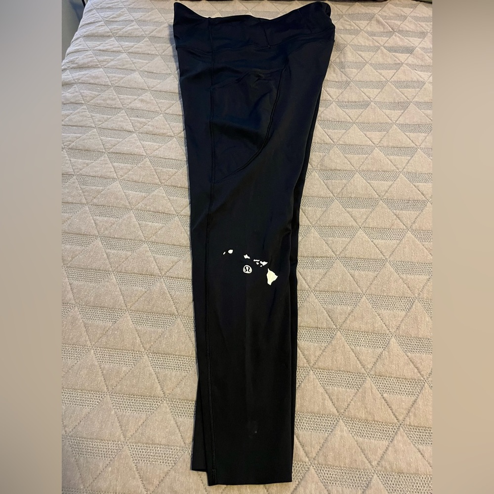 Rare lululemon Hawaii Islands leggings